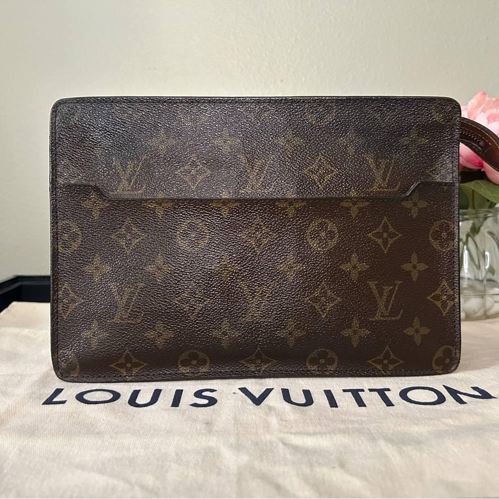 Authentic Louis Vuitton Monogram Canvas Vintage Pochette / Clutch